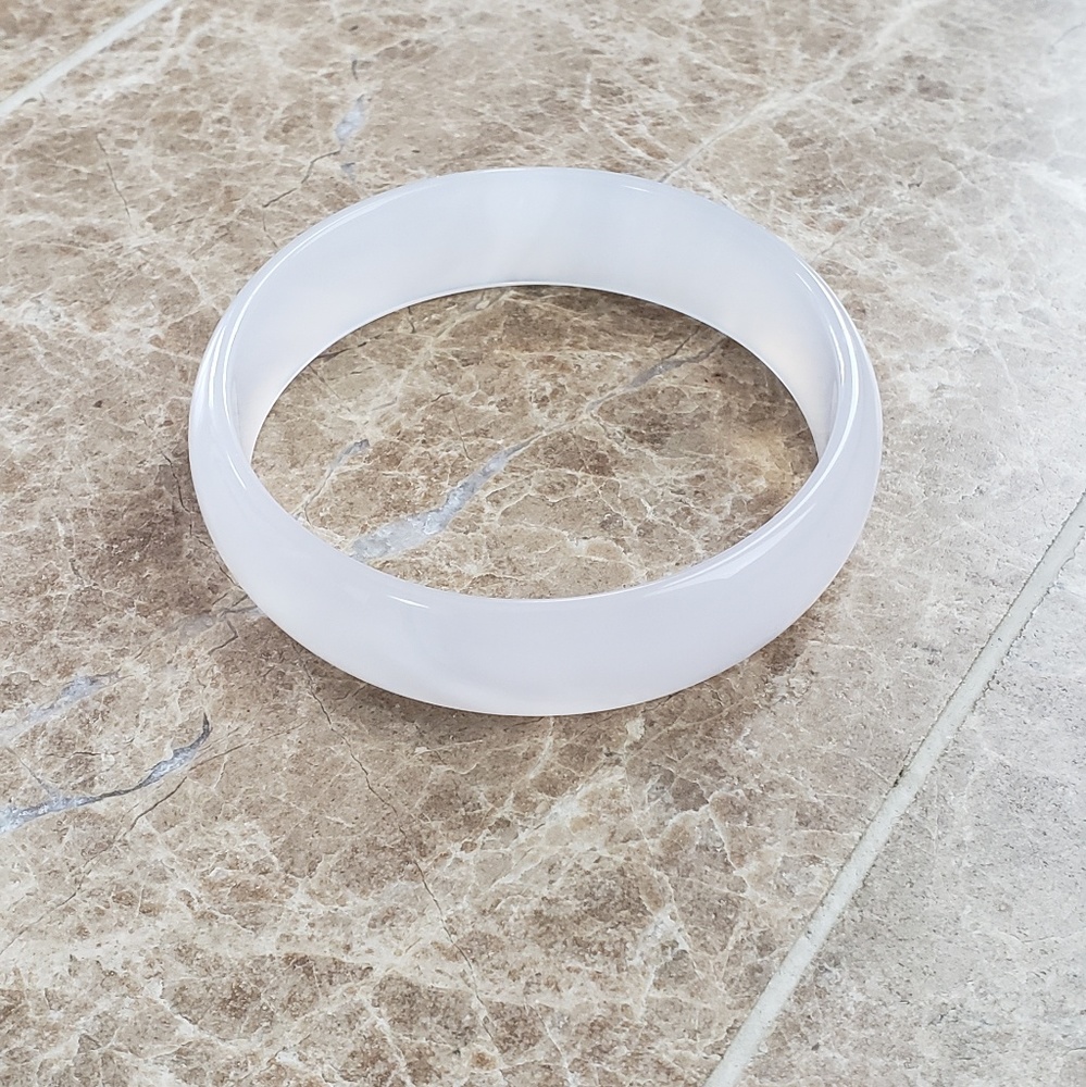 Genuine Clear/White Agate Glass Bangle